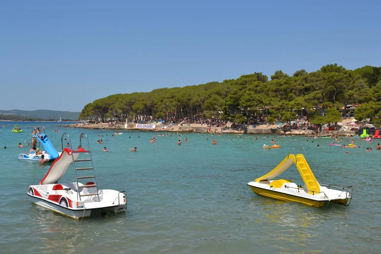 Mobile Home Diamond Biograd Na Moru 0*,