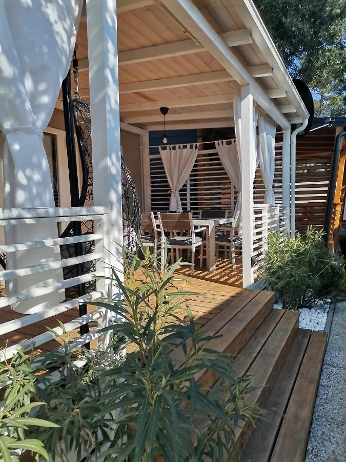 Mobile Home Diamond Biograd Na Moru 0*,